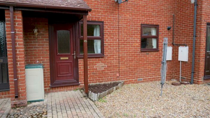 Studio To Rent In Mortimer Row, Somersham, PE28