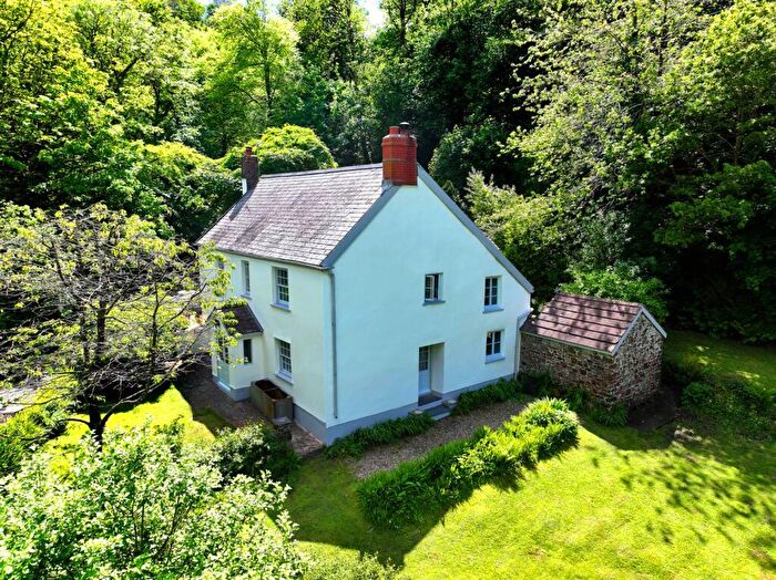 4 Bedroom Detached House For Sale In Bucks Mills, Bideford, EX39