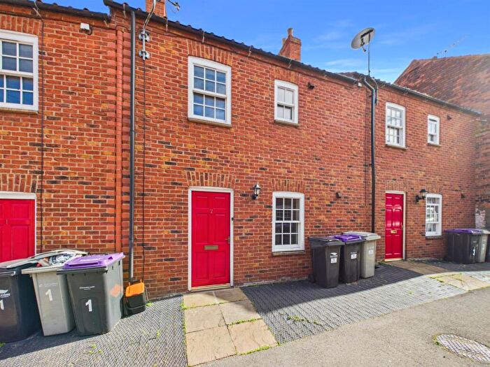 2 Bedroom Terraced House For Sale In Northgate Place, Louth, LN11