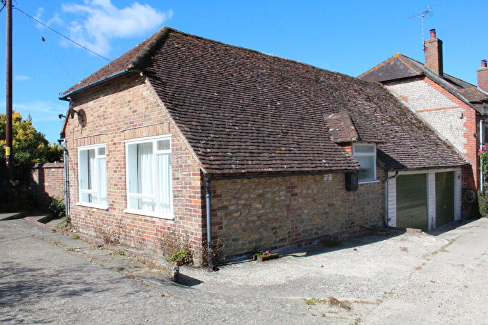 1 Bedroom Apartment To Rent In Stoughton, PO18