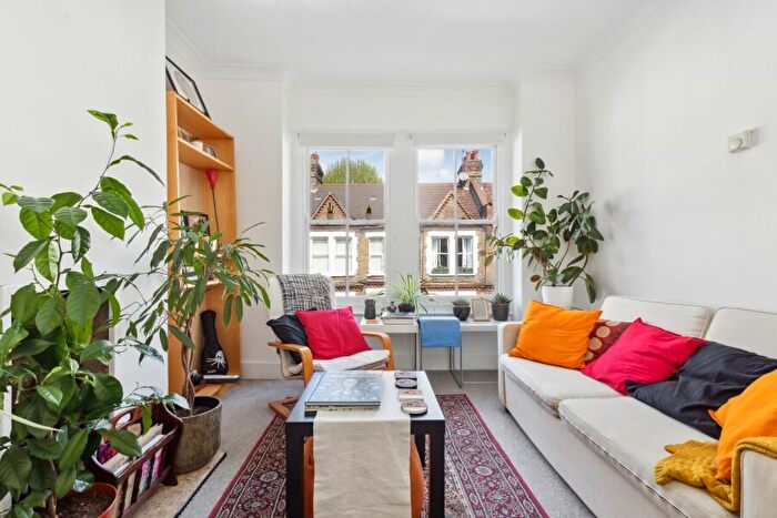 1 Bedroom Maisonette To Rent In Wooler Street, SE17