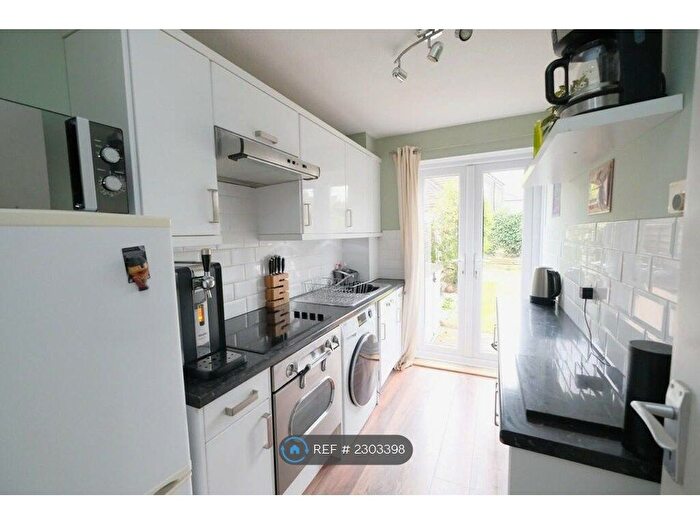 1 Bedroom Maisonette To Rent In Taylor Close, Orpington, BR6