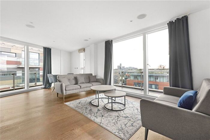 3 Bedroom Flat To Rent In Gatliff Road, Pimlico, London, SW1W