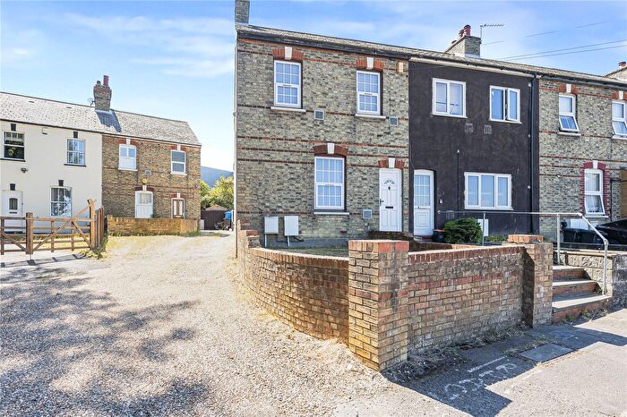 3 Bedroom End Of Terrace House For Sale In Wested Lane, Swanley, Kent, BR8