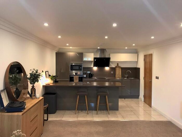 1 Bedroom Apartment To Rent In Park View, Cardigan Lane, Burley, Leeds, LS4