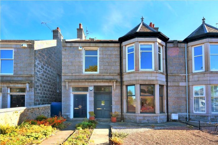 3 Bedroom Property To Rent In Cromwell Road, Aberdeen, AB15