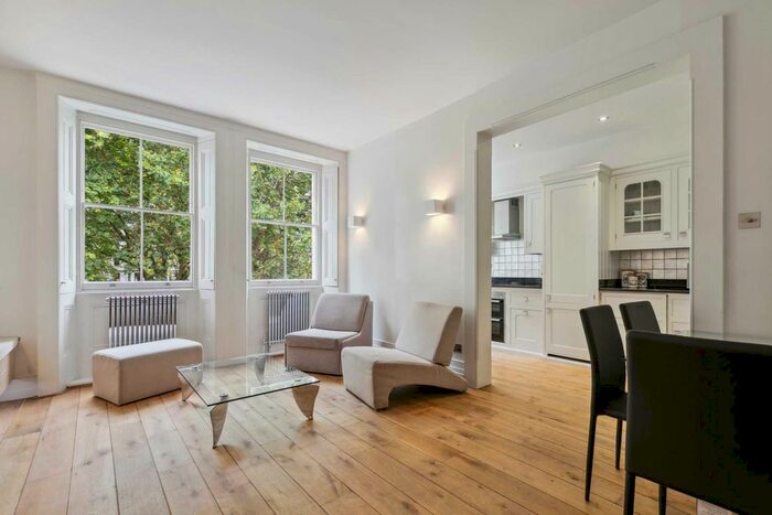 1 Bedroom Flat To Rent In Ennismore Gardens, Knightsbridge, London, SW7