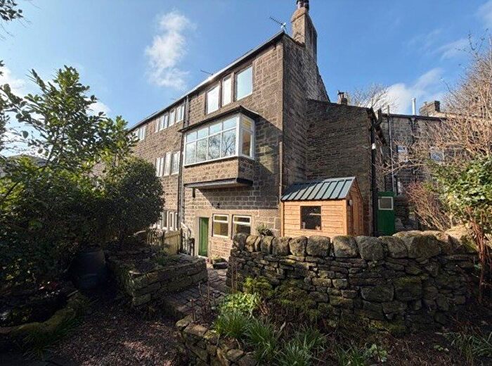 2 Bedroom Terraced House For Sale In West Laithe, Hebden Bridge, HX7