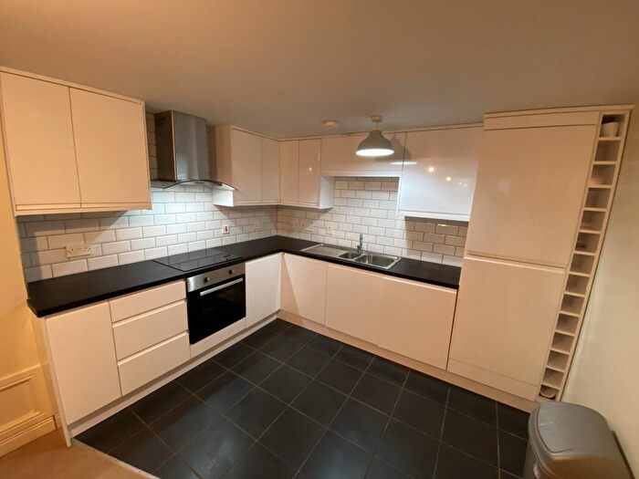 2 Bedroom Flat To Rent In Parsonage Road, Withington, Manchester, M20