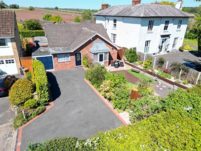 4 Bedroom Bungalow For Sale In Stourbridge Road, Kidderminster, DY10