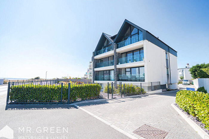 2 Bedroom Maisonette For Sale In Moonstone, Southbourne Overcliff Drive, Southbourne, Bournemouth, BH6