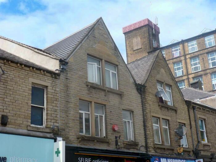 1 Bedroom Flat To Rent In Market Street, Milnsbridge, Huddersfield, HD3