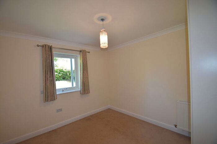 2 Bedroom Flat For Sale In Patrons Way West, Denham Garden Village, Buckinghamshire, UB9
