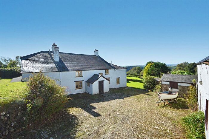 6 Bedroom Detached House For Sale In Dunterton, Tavistock, PL19