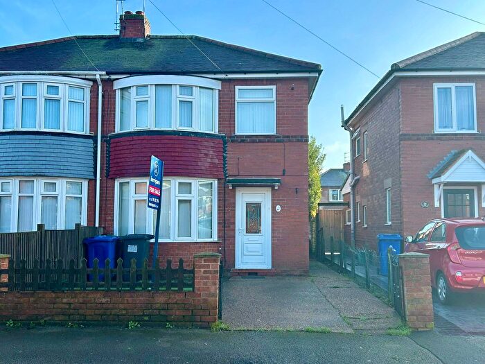 3 Bedroom Semi-Detached House For Sale In Drake Road, Doncaster, DN2