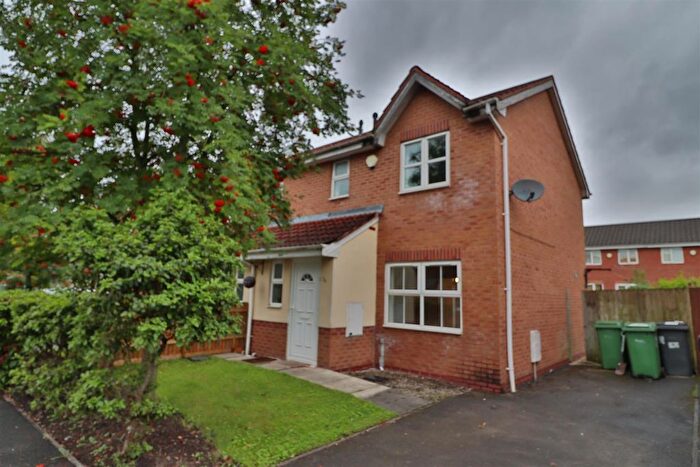 3 Bedroom Semi-Detached House To Rent In Delamere Street, Warrington, WA5