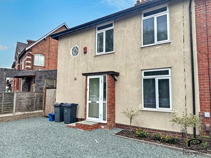 3 Bedroom Semi-Detached House To Rent In Boldmere Road, Sutton Coldfield, B73