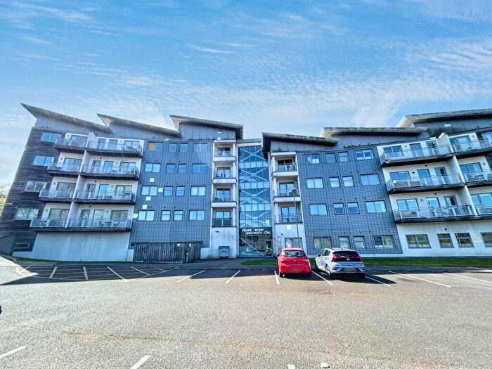 2 Bedroom Apartment For Sale In Green Lane, Gateshead, Tyne And Wear, NE10