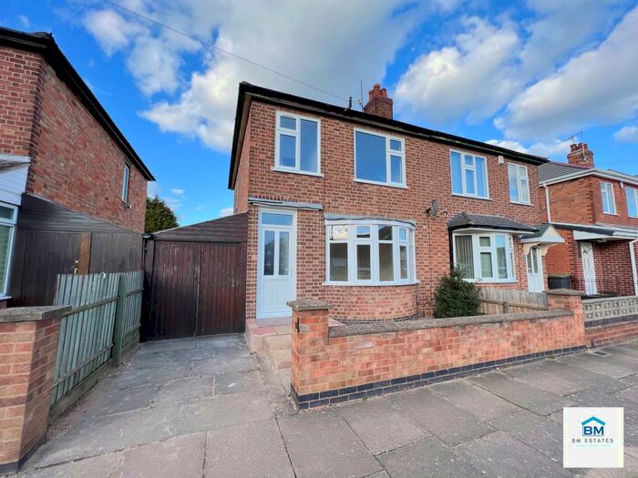 3 Bedroom Semi-Detached House To Rent In Melton Avenue, Leicester, LE4