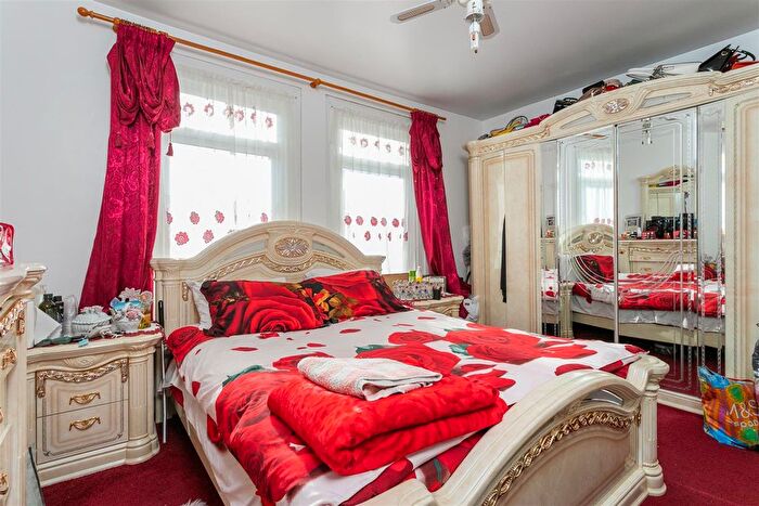 3 Bedroom Terraced House For Sale In Thackeray Avenue, London, N17