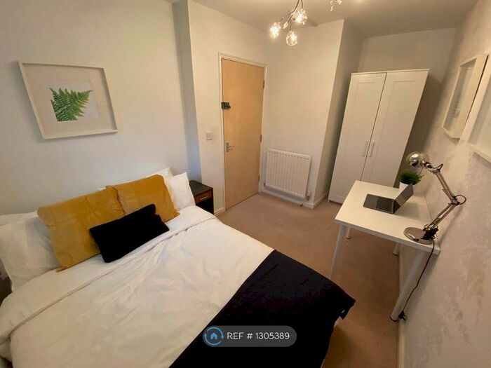 6 Bedroom Terraced House To Rent In Chariot Way, Cambridge CB4