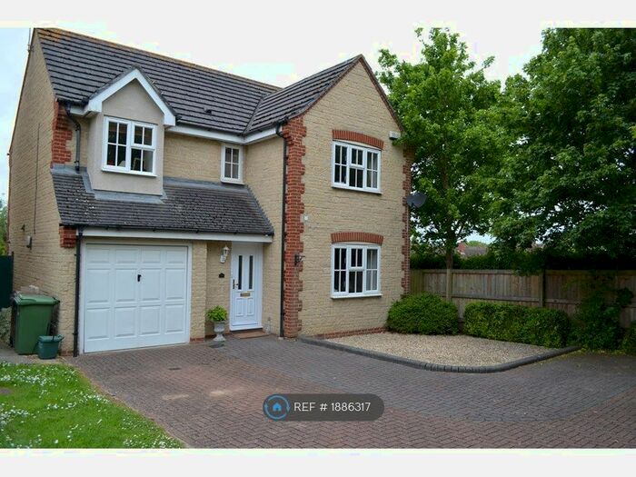 4 Bedroom Detached House To Rent In Harding Close, Faringdon, SN7