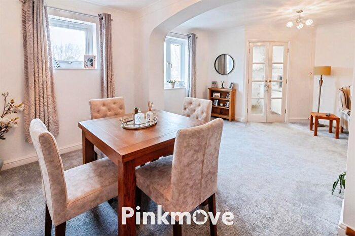 1 Bedroom Flat For Sale In Bassaleg Road, Newport, NP20