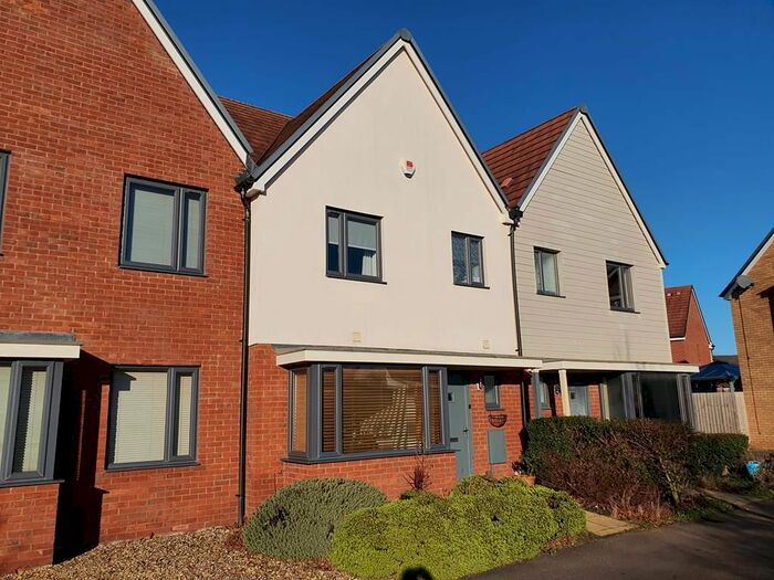 Terraced House To Rent In Folkes Road, Wootton MK43