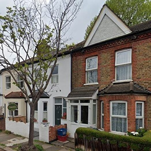 3 Bedroom Terraced House To Rent In Kendall Road, Isleworth, TW7