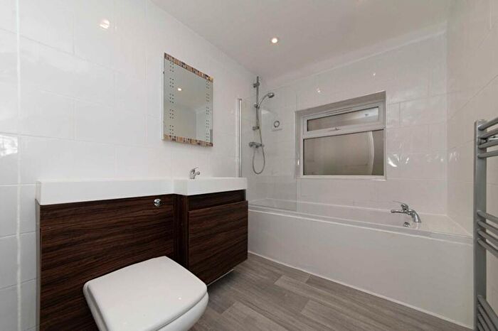 3 Bedroom Flat To Rent In Sackville Close, Harrow, HA2
