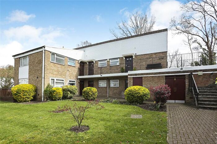 1 Bedroom Flat To Rent In High Tor Close, Off Babbacombe Road, Bromley, BR1