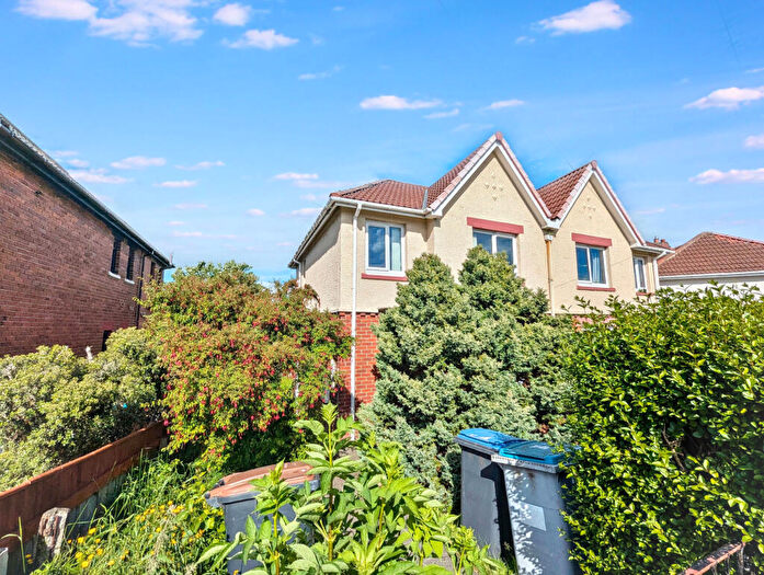 3 Bedroom Semi Detached House For Sale In Briardale, Consett, Durham, DH8