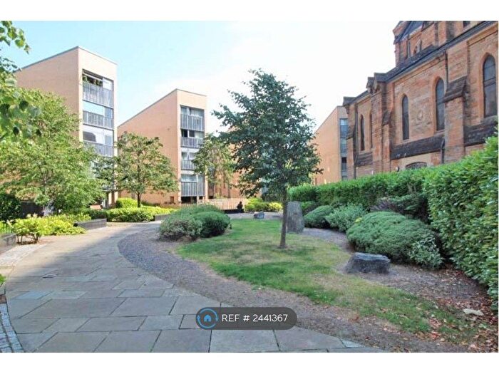 2 Bedroom Flat To Rent In St. Francis Rigg, Glasgow, G5