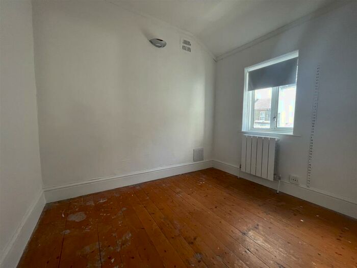 4 Bedroom House To Rent In Montagu Road, London, N18