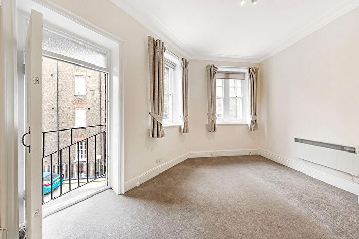 2 Bedroom Flat To Rent In Vauxhall Bridge Road, London, SW1V