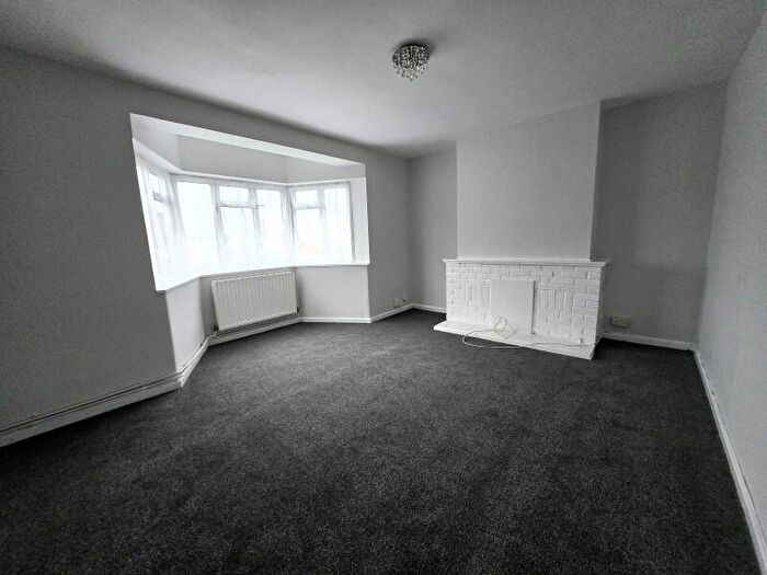 2 Bedroom Terraced House To Rent In Park Road, Enfield, EN3