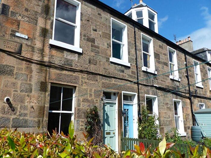 2 Bedroom Flat To Rent In Glenogle Terrace, Stockbridge, Edinburgh, EH3