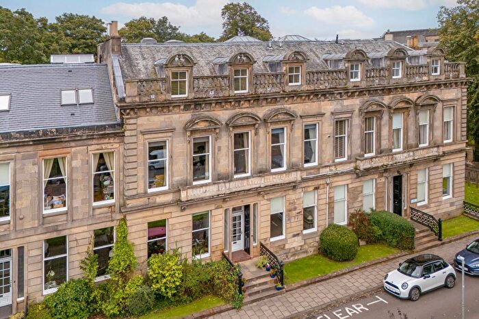 3 Bedroom Apartment For Sale In Kirklee Gardens, Kirklee, Glasgow, G12
