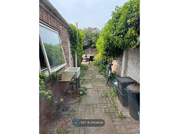 4 Bedroom Terraced House To Rent In Belle Vue Street, York, YO10