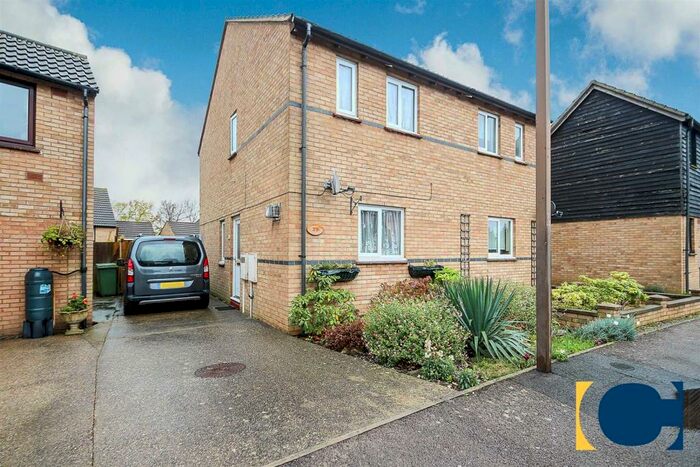 2 Bedroom Semi-Detached House To Rent In Lowndes Grove, Shenley Church End, MK5
