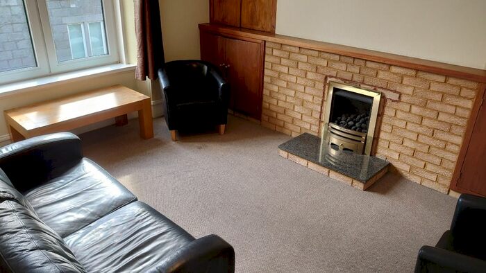 2 Bedroom Flat To Rent In Wallfield Crescent, Rosemount, Aberdeen, AB25