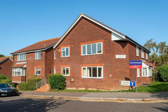 1 Bedroom Flat To Rent In Grosvenor Court A Holme Road, Christchurch, BH23