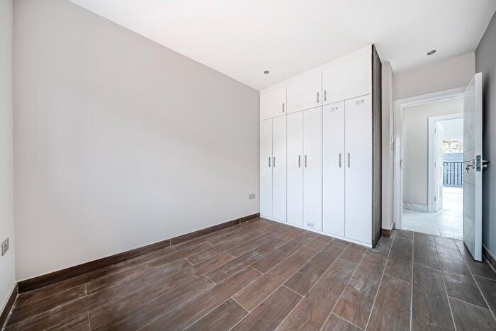 2 Bedroom Bungalow For Sale In Fairmont Close, Belvedere, Kent, DA17