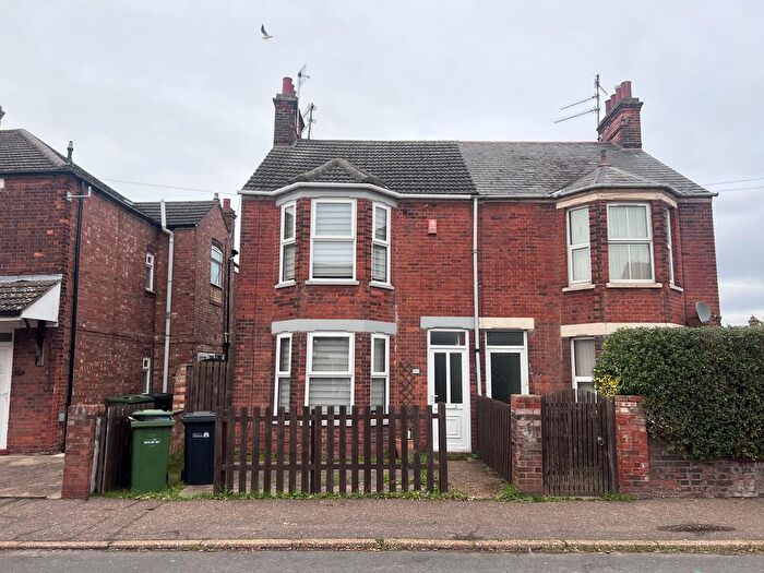 3 Bedroom Property To Rent In Loke Road, King's Lynn, PE30