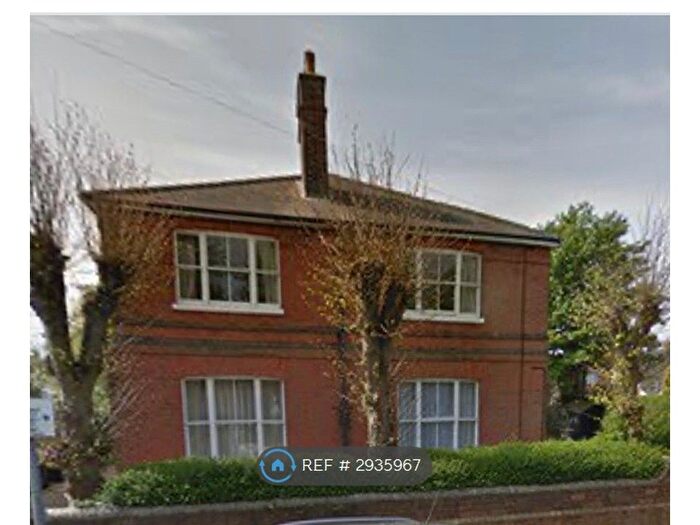 2 Bedroom Flat To Rent In High Barnet, Barnet, EN5