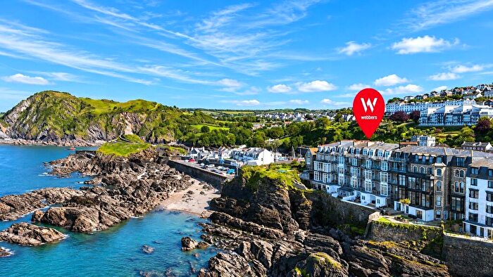 3 Bedroom Apartment For Sale In Capstone Crescent, Ilfracombe, Devon, EX34