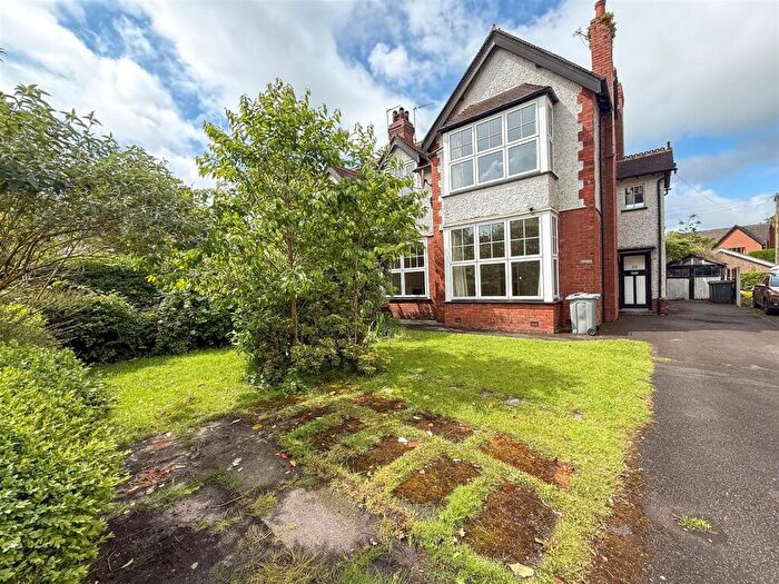 4 Bedroom Semi Detached House For Sale In Biddulph Road, Congleton, CW12