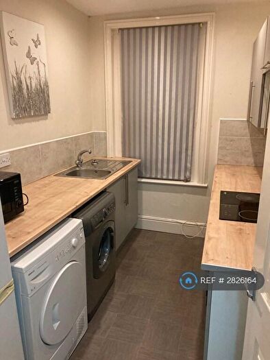 1 Bedroom Flat To Rent In Charles St, Newport, NP20