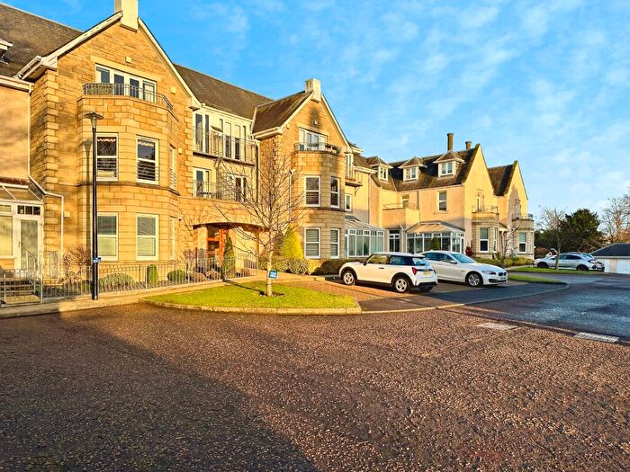 2 Bedroom Flat To Rent In Bader Square, Broughty Ferry, Dundee, DD5