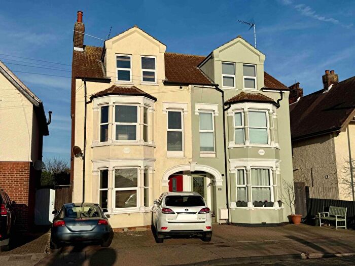 6 Bedroom Semi-Detached House For Sale In Cobbold Road, Felixstowe, IP11